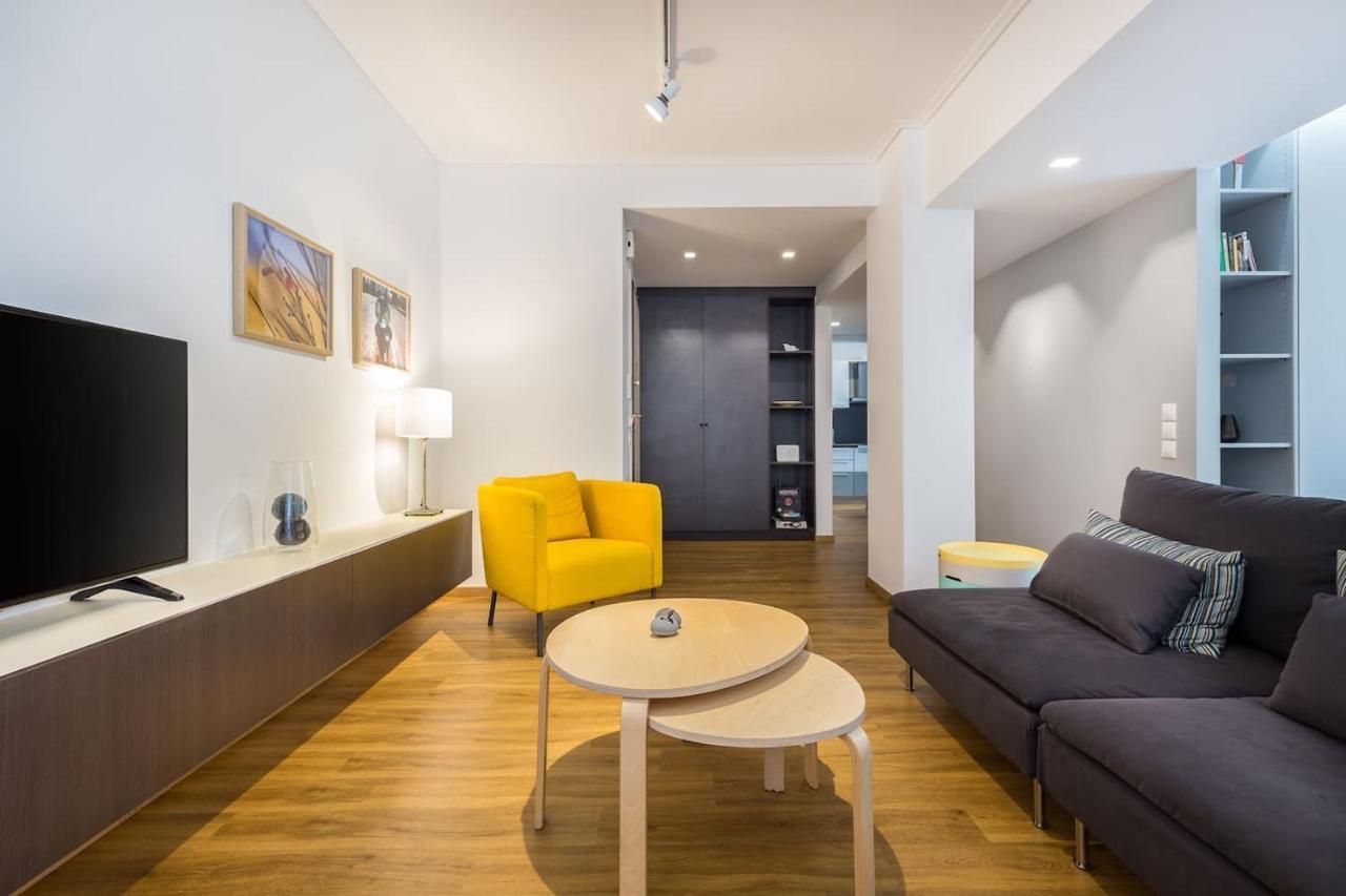 أثينا Elegant Apartment W Great Balcony In Vouliagmeni المظهر الخارجي الصورة